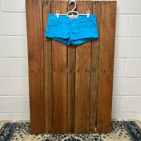 Hollister size 3 blue shorts - Picture 4 of 10